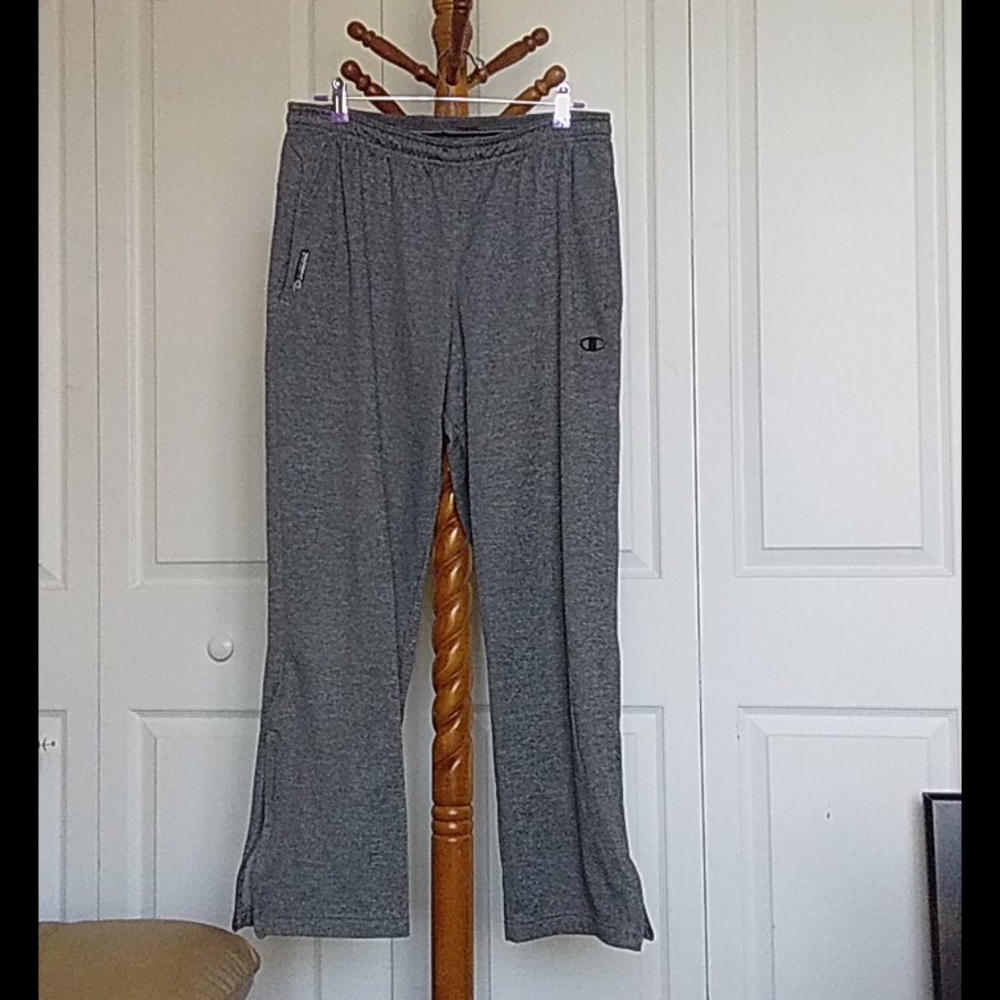 Champion POWERTRAIN  jogger size L